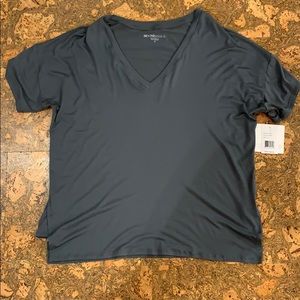 Beyond Yoga Side Split V-Neck